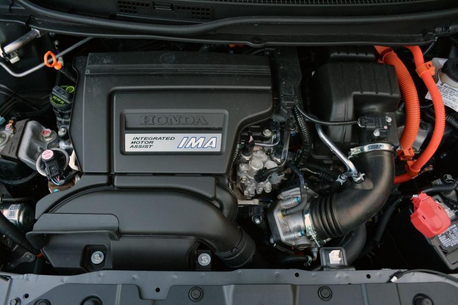  Honda Civic Hybrid 2013 года  (фото 3 из 29)